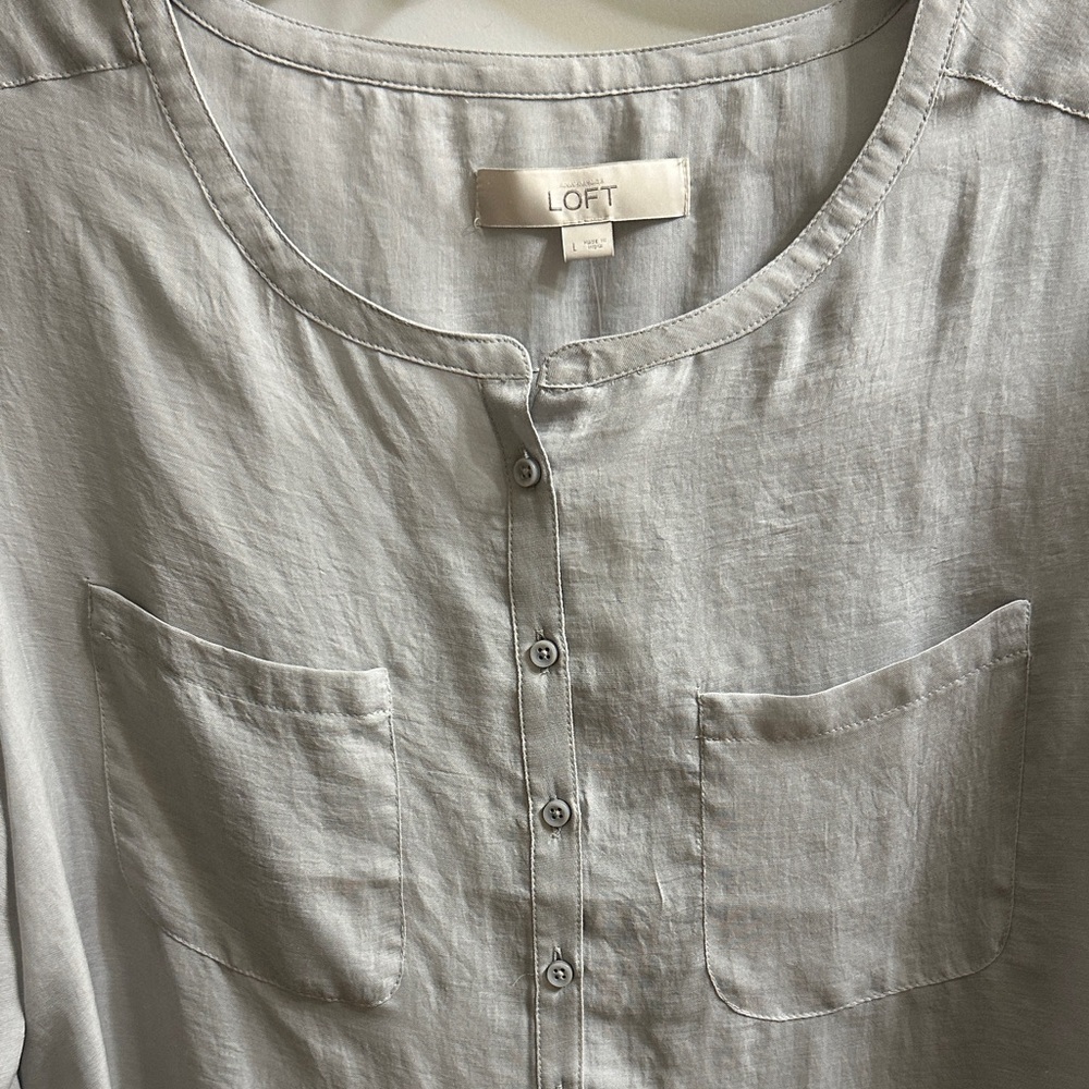 BNWT LOFT Light Gray Long Sleeve Sheer Blouse with Button Detail - Picture 2 of 6